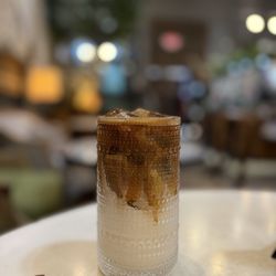 Gäbi Coffee & Bakery - Iced Caramel macchiato