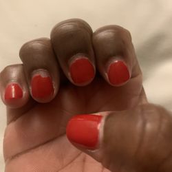 Nail Cafe - A gel manicure less than two weeks old!