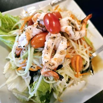 Panvimarn Thai Cuisine - Papaya Salad - Thai Near Me - Long Beach, California