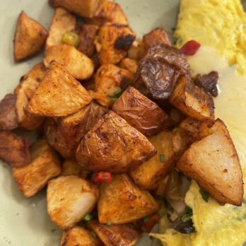 Murphy's - Linda 's Omelette - American Near Me - Atlanta, Georgia