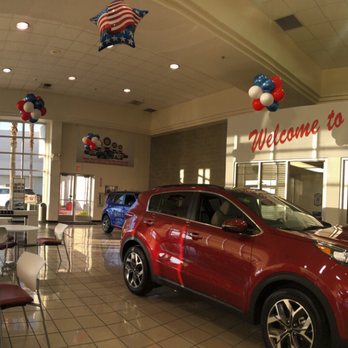 Towbin Kia - Showroom - Car Dealers Near Me - Henderson, Nevada