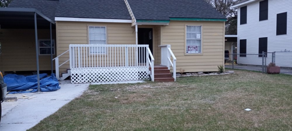 Slide of Pedro's Maintenance Contractor