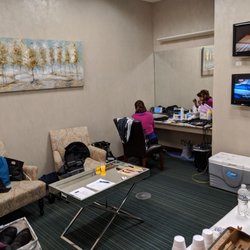 Wpxi Tv Channel 11 - Dressing and make-up