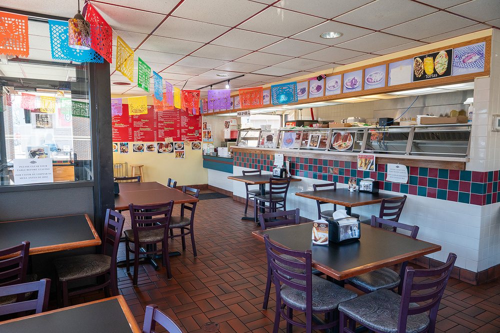 Tavial Grill