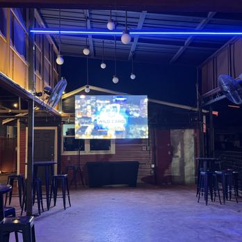 High Horse Ice House - Barbeque Near Me - San Antonio, Texas