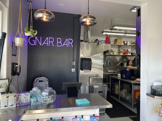Gnar Bar by null
