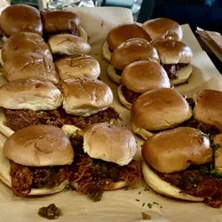 Sidecar Barley & Wine Bar - PULLED PORK SLIDERS