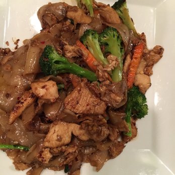 Spice Thai Cafe - Pad See Eww - Thai Near Me - Allen, Texas