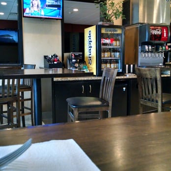 Pasquale Brick Oven Pizza & Restaurant - Drink dispensers and TV - Pizza Near Me - Milltown, New Jersey