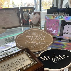 Family Books & Gifts - Mr. & Mrs.