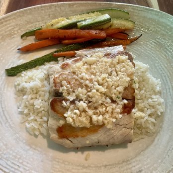 Dos Mares Restaurant - Buttery and garlicky redfish lunch - Seafood Near Me - Fort Worth, Texas
