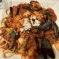 Blooming Grove Inn - Fra diavolo seafood