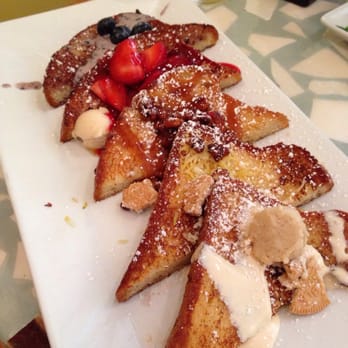 Batter & Berries - Super French toast flight - blueberry, strawberry, caramel, lemon, golden Oreo - Breakfast & Brunch Near Me - Chicago, Illinois