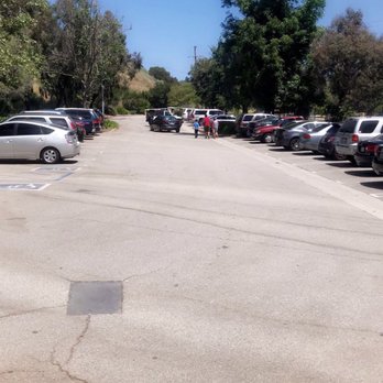 O'Melveny Park - Small parking lot but plenty of street parking - Parks Near Me - Granada Hills, California