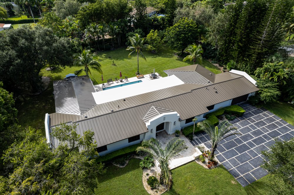 Slide of Istueta Roofing