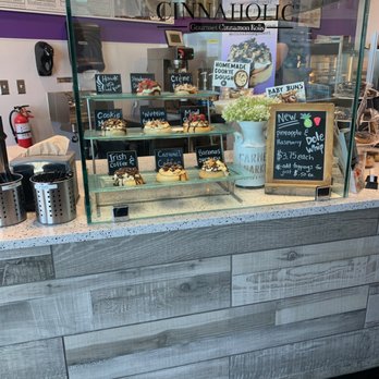 Cinnaholic - Cinnaholic - delicious choices and helpful staff! - Bakeries Near Me - Gilbert, Arizona