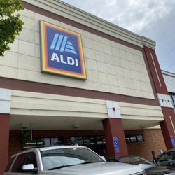 ALDI - Exterior
