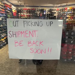 Lids - Closed sign in window