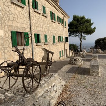 Restaurant Santuari de Cura - Mediterranean Near Me - Algaida, PM