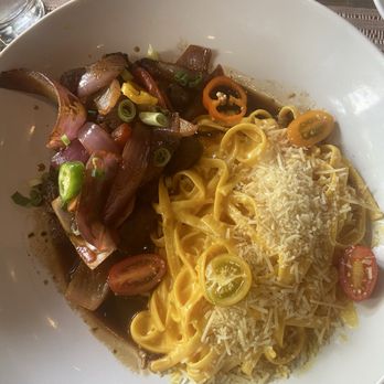 Chicha Peruvian Kitchen Midtown - Fettuccine Huancaina Con Lomo Saltado. - Peruvian Near Me - Sacramento, California