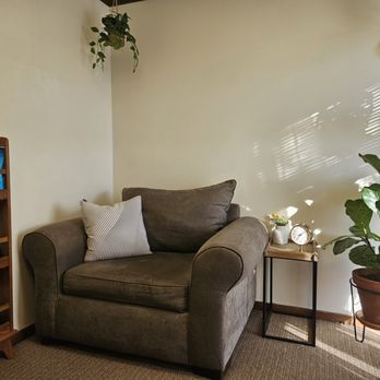 Great Lakes Mental Health - Amanda Taylor's Office. All offices feature comfortable seating designed to accommodate bigger bodies. - Counseling & Mental Health Near Me - Dexter, Michigan Great Lakes Mental Health - Amanda Taylor's Office. All offices feature comfortable seating designed to accommodate bigger bodies. - Counseling & Mental Health Near Me - Dexter, Michigan