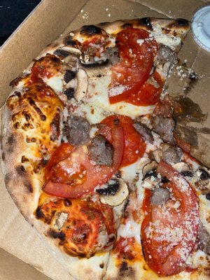 Hugo's Pizza by null