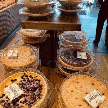 Rise'n Roll Bakery - Oooh...yummy pies - Bakeries Near Me - Fishers, Indiana