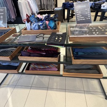 Nordstrom The Woodlands - Department Stores Near Me - The Woodlands, Texas