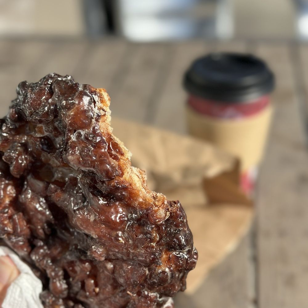Dad's Donuts & Bakery - Donuts Near Me - Burbank, California