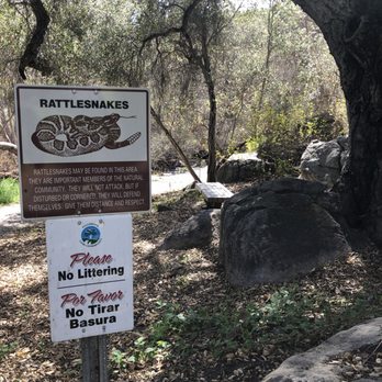 Hellers Bend Preserve Trail - Hiking Near Me - Fallbrook, California