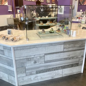Cinnaholic - Ordering area - Bakeries Near Me - Gaithersburg, Maryland