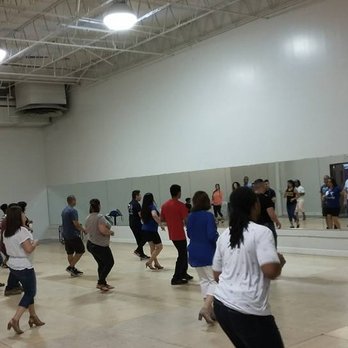 Salsa Lessons - Dance Studios Near Me - San Antonio, Texas