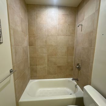 Budget Refinishers - Before photo of a tub&tile refinishing job. - Refinishing Services Near Me - Chicago, Illinois Budget Refinishers - Before photo of a tub&tile refinishing job. - Refinishing Services Near Me - Chicago, Illinois