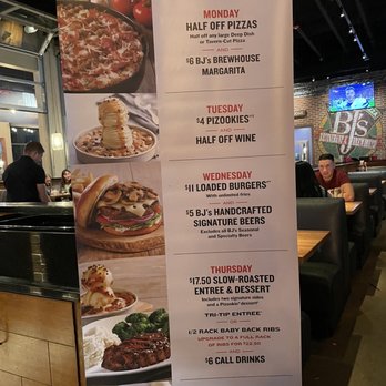 BJ's Restaurant & Brewhouse - Pizza Near Me - Albuquerque, New Mexico