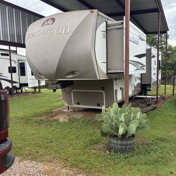 Rolling Creek RV Park - Covered spot backed up to the water! - RV Parks Near Me - Weatherford, Texas Rolling Creek RV Park - Covered spot backed up to the water! - RV Parks Near Me - Weatherford, Texas