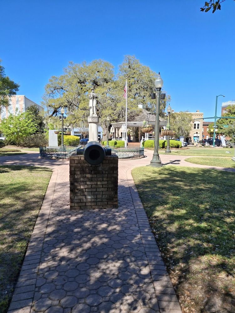 Willis Park Logo