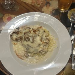Depalmas Italian Cafe - Pasta Depalma with chicken