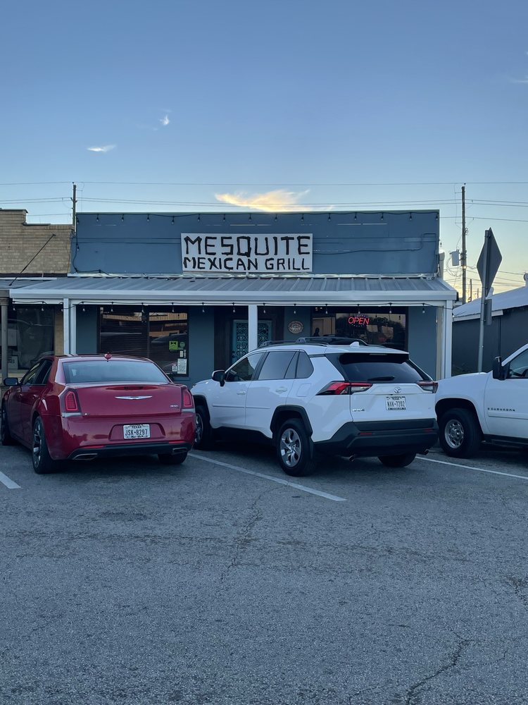 Mesquite Mexican Grill Logo