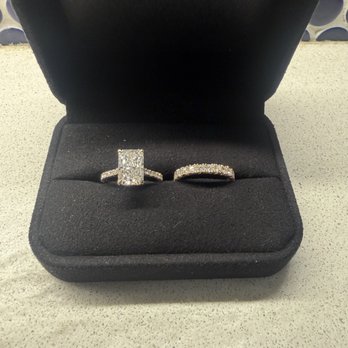 Eli's Jewelry - Ring and band - Jewelry Near Me - Los Angeles, California Eli's Jewelry - Ring and band - Jewelry Near Me - Los Angeles, California