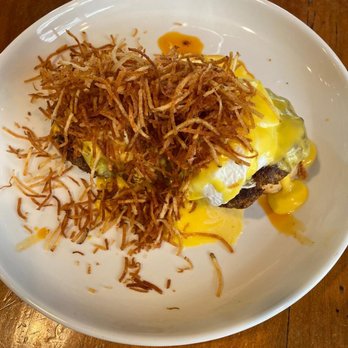 Ariete - Frita Benedict - New American Near Me - Miami, Florida