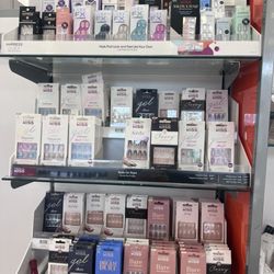 Ulta Beauty - Press-on section
