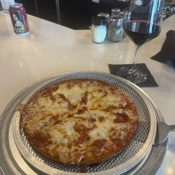 River Oaks Pizzeria - Gluten free pizza, extra cheese and 'roni. - Pizza Near Me - Myrtle Beach, South Carolina River Oaks Pizzeria - Gluten free pizza, extra cheese and 'roni. - Pizza Near Me - Myrtle Beach, South Carolina