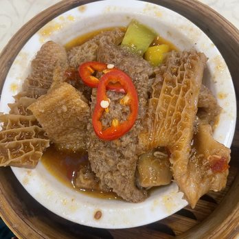 Asian Pearl Kitchen - Simmered Beef Stew in Clear Broth - Dim Sum Near Me - Richmond, California
