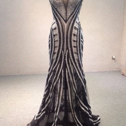 Queen G Dresses