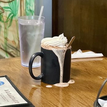 Anastasia Diner - Hot Chocolate - American Near Me - Saint Augustine, Florida