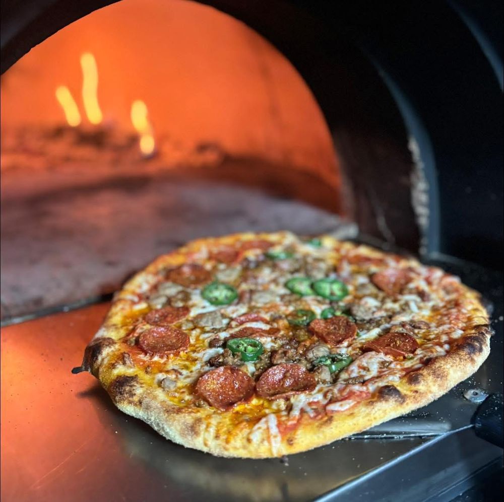 Fuego Wood Fired Pizza Logo