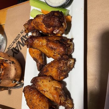 The Hideaway - Naked wings - Sports Bars Near Me - Odenton, Maryland