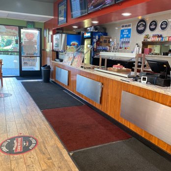 Mountain Mike's Pizza - Front counter - Pizza Near Me - Alameda, California Mountain Mike's Pizza - Front counter - Pizza Near Me - Alameda, California