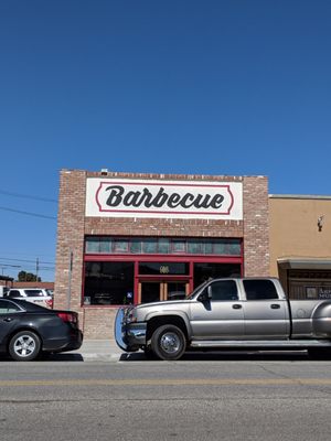 Angry Barnyard BBQ by null