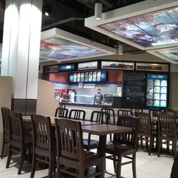Aqualunch - In the food court.